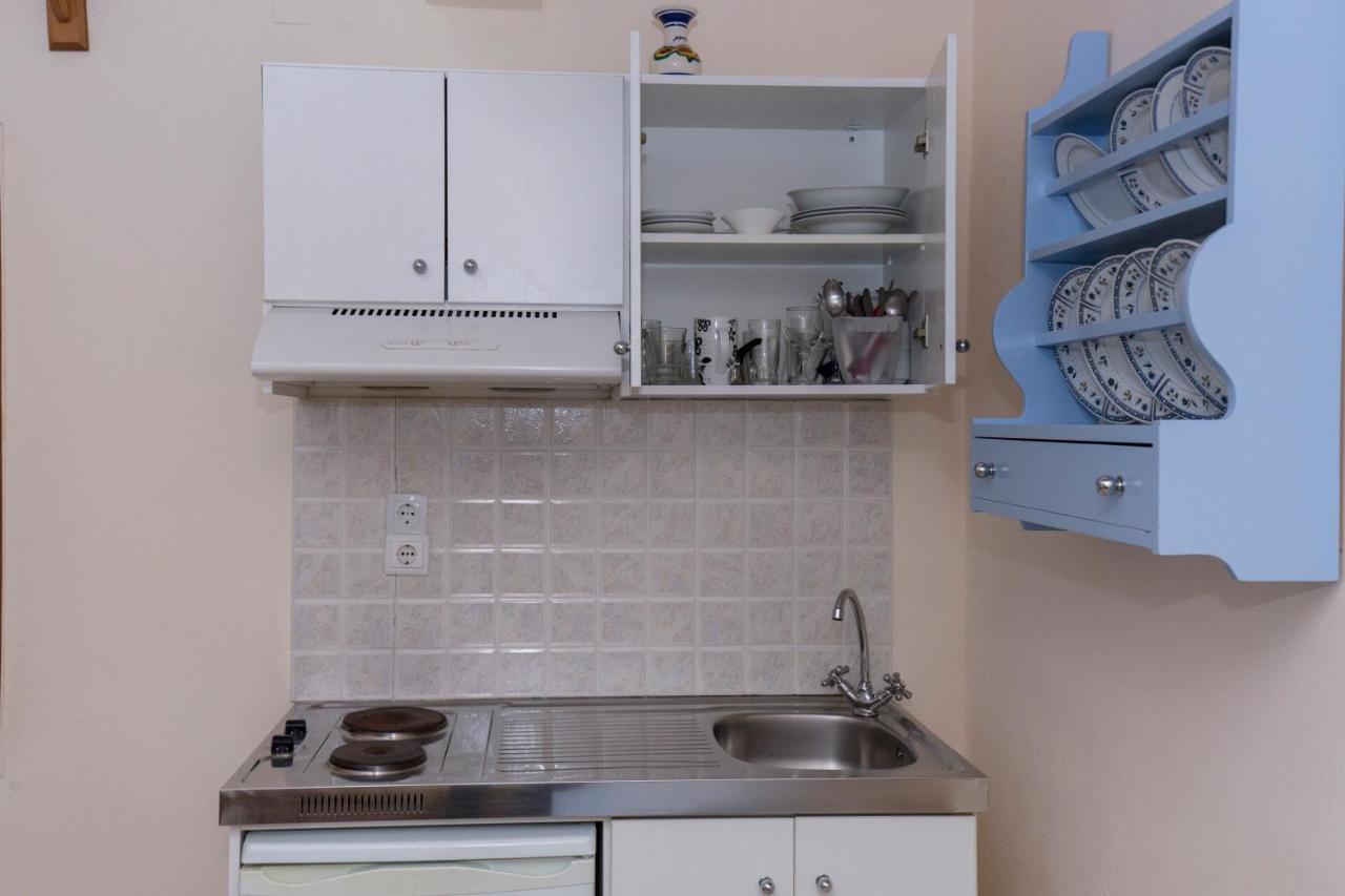 Mandy Suites Kíssamos Exteriör bild