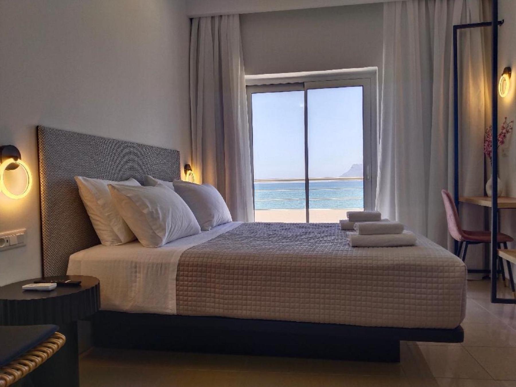 Mandy Suites Kíssamos Exteriör bild